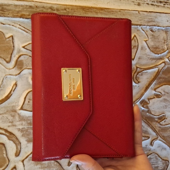 MICHAEL KORS Apple Ipad Mini Red Saffiano Leather Clutch Display Case.  - Picture 15 of 16